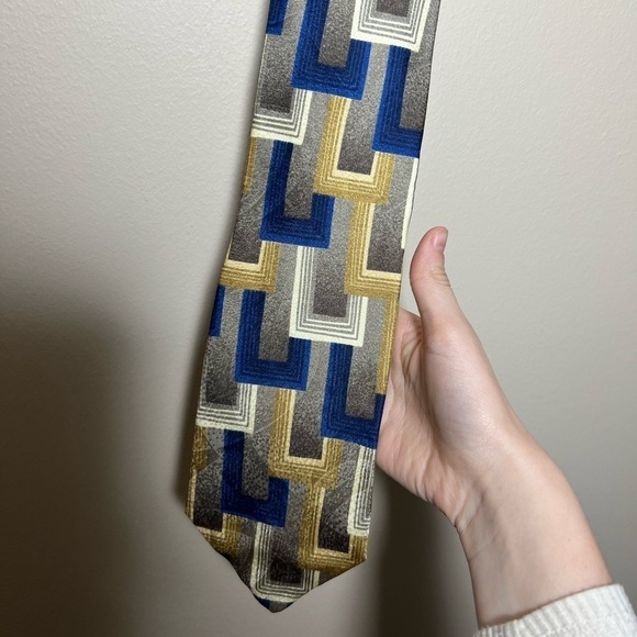Vintage Bradley Scott Chicago Silk Tie - Picture 2 of 4